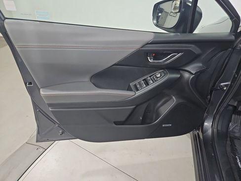 Certified 2024 Subaru Crosstrek 2.5i Limited w/ Crosstrek Mirror Package AWD/4WD image 11