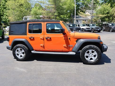 Used 2018 Jeep Wrangler Unlimited Sport S AWD/4WD image 8