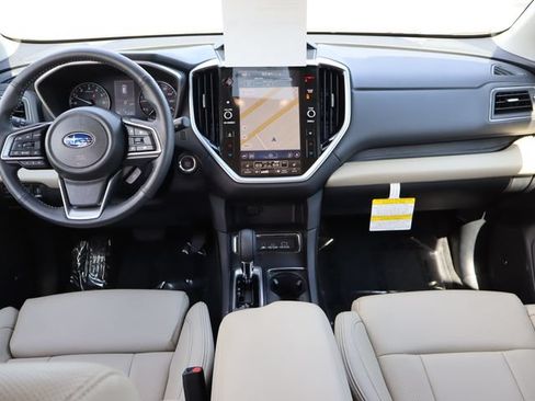 Used 2025 Subaru Ascent Limited w/ Popular Package #1 AWD/4WD image 17