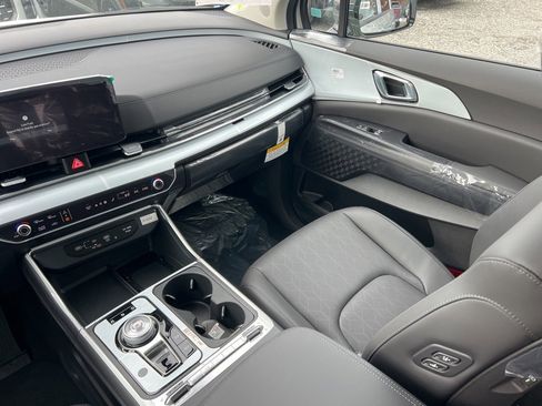 New 2026 Kia Carnival SX image 12