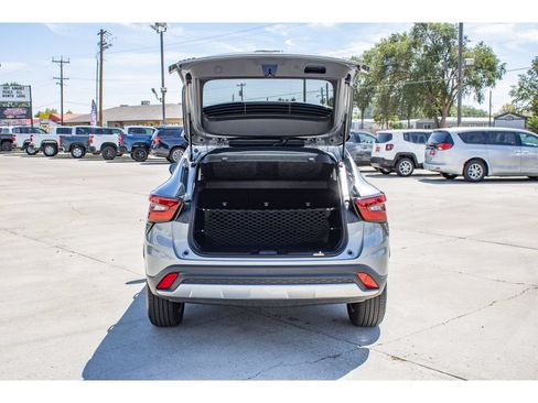 Used 2026 Chevrolet Trax LT w/ Driver Confidence Package FWD image 11