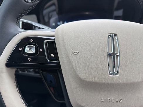 New 2026 Lincoln Corsair Premiere image 16