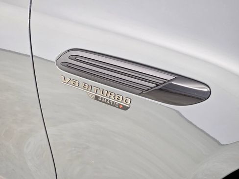Used 2026 Mercedes-Benz SL 55 AMG 4MATIC image 24