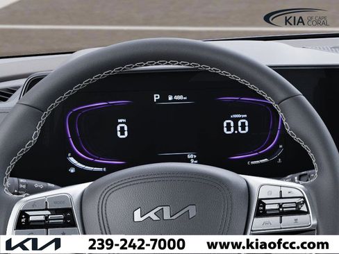 New 2025 Kia Telluride S image 21