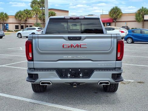 Used 2024 GMC Sierra 1500 Denali w/ Technology Package AWD/4WD image 6