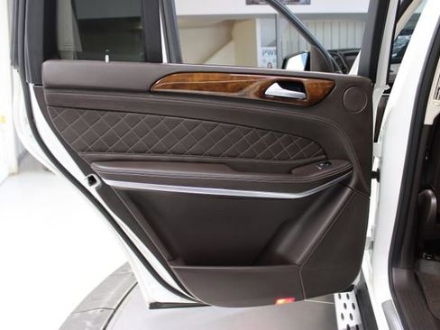 Used 2019 Mercedes-Benz GLS 550 4MATIC image 41