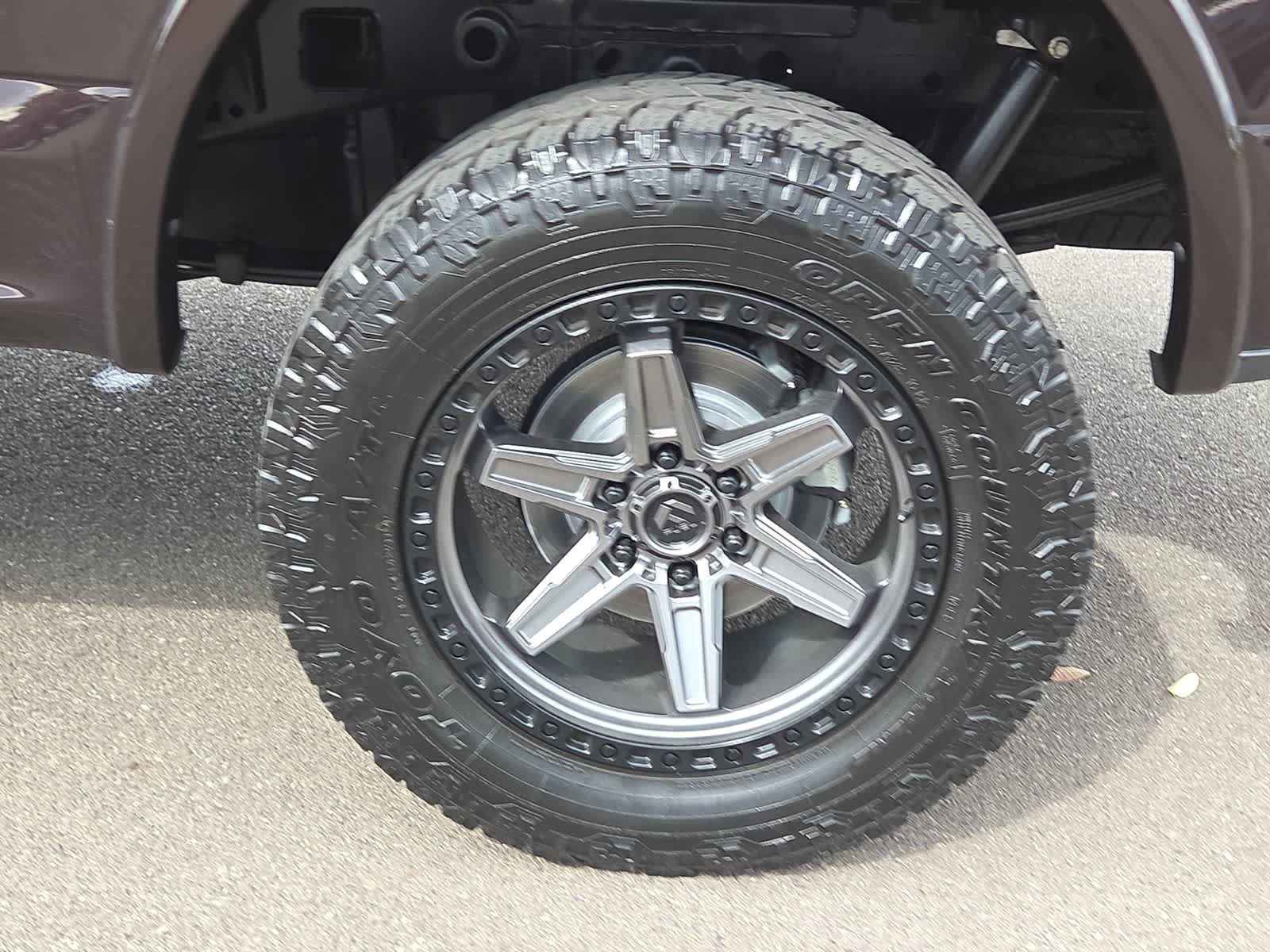 Used 2019 Ford F150 Platinum AWD/4WD image 16
