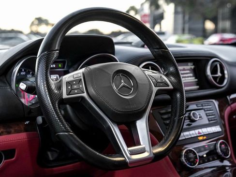 Used 2016 Mercedes-Benz SL 550 image 13