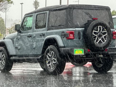 New 2026 Jeep Wrangler Sahara image 7