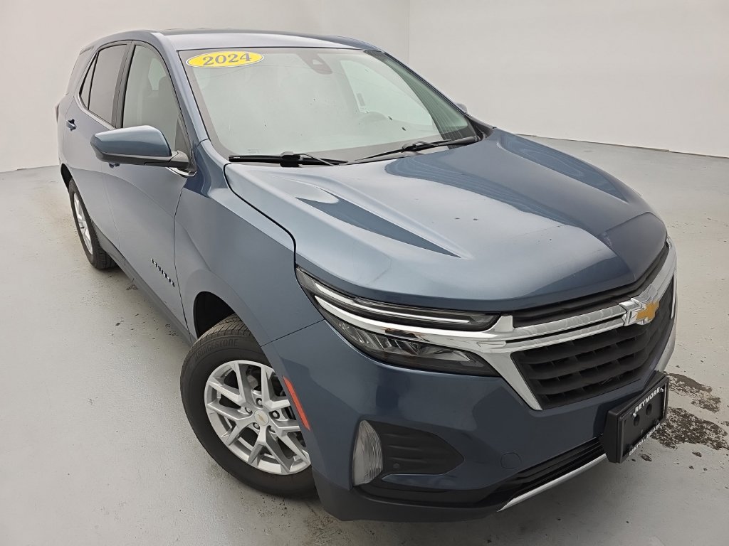 Used 2024 Chevrolet Equinox LT AWD/4WD image 3