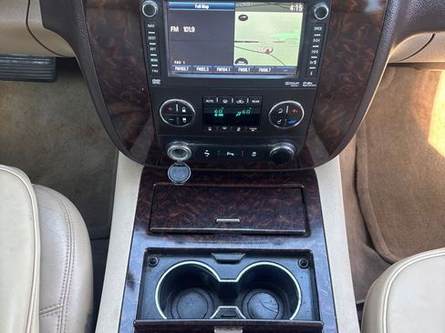 Used 2012 GMC Yukon Denali AWD/4WD image 17