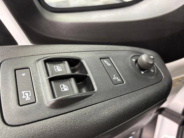 Used 2025 RAM ProMaster 2500 w/ Convenience Group FWD image 6