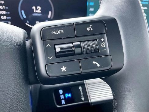 Used 2025 Hyundai Santa Fe Calligraphy image 19