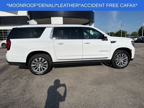 Used 2024 GMC Yukon XL Denali AWD/4WD image 15