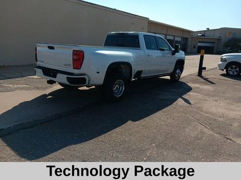 Used 2022 Chevrolet Silverado 3500 High Country image 4
