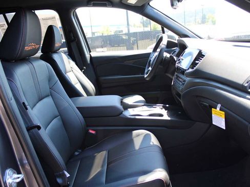 Used 2024 Honda Ridgeline TrailSport image 10