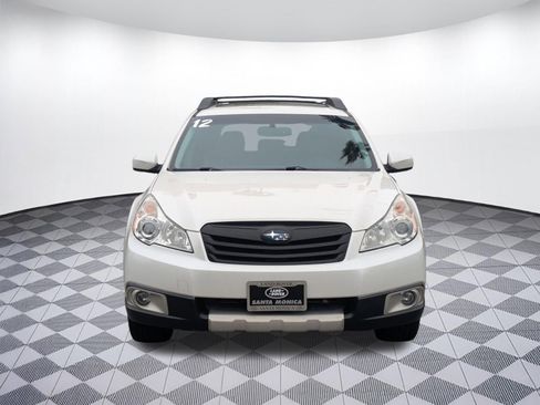 Used 2012 Subaru Outback 2.5i Limited w/ Moonroof Pkg AWD/4WD image 8