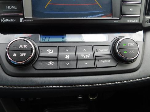 Used 2018 Toyota RAV4 LE Plus image 12