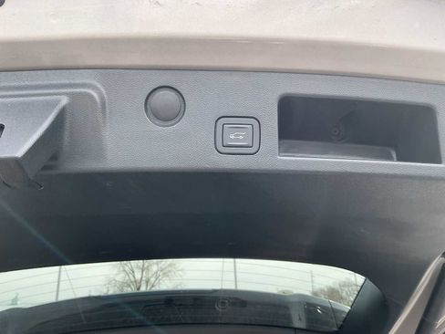 Used 2026 GMC Terrain Elevation w/ Elevation Premium Package image 30