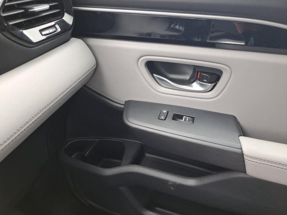 Used 2025 Honda Pilot Touring image 33