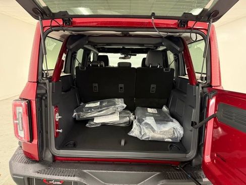 New 2025 Ford Bronco Badlands image 7