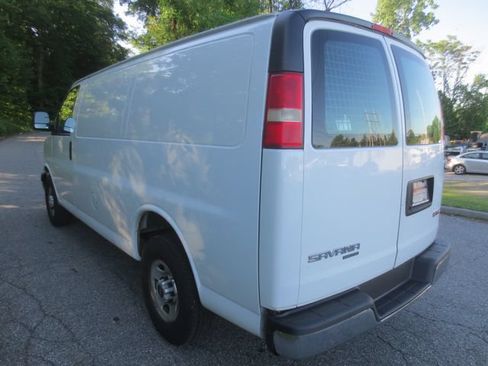 Used 2014 GMC Savana 2500 RWD image 5