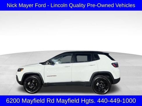 Used 2023 Jeep Compass Trailhawk image 4