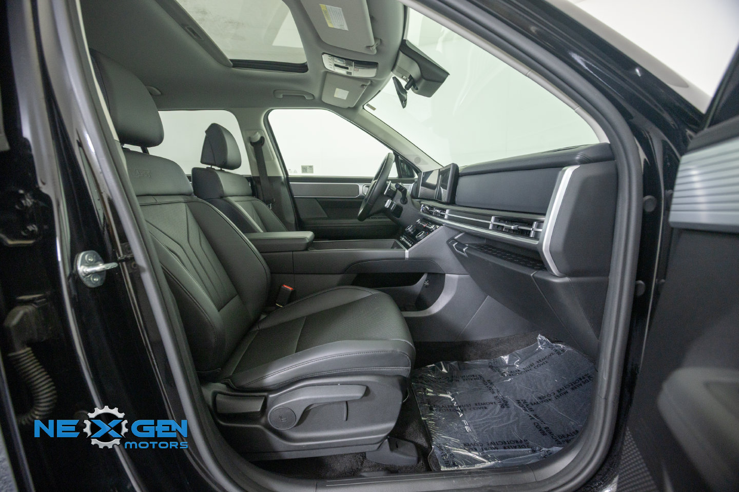 Used 2025 Hyundai Santa Fe XRT AWD/4WD image 7