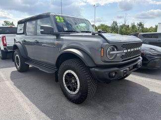 Used 2023 Ford Bronco Badlands AWD/4WD video 1