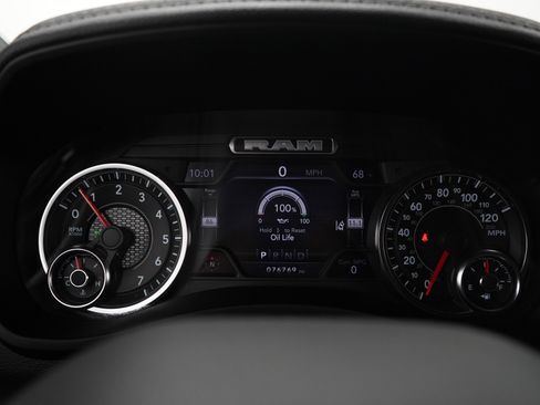Used 2022 RAM 2500 Laramie AWD/4WD image 23