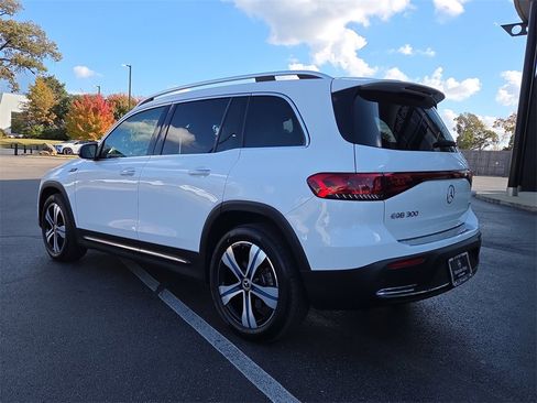 Certified 2023 Mercedes-Benz EQB 300 4MATIC image 3