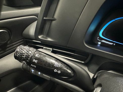 Used 2025 Hyundai Elantra Sport image 20