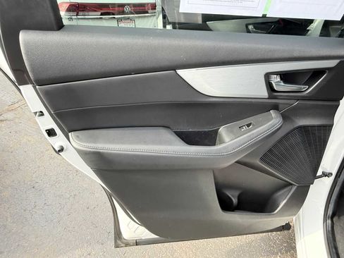 Used 2023 Acura MDX SH-AWD image 17