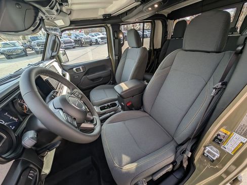 New 2026 Jeep Gladiator Willys image 13