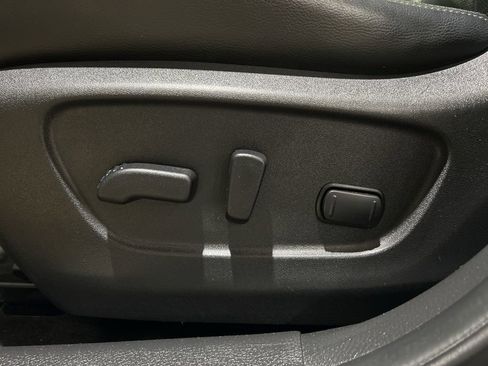 Used 2017 Nissan Rogue SL w/ SL Premium Package FWD image 23