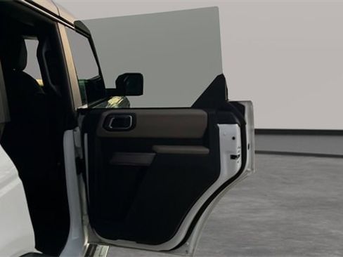 Used 2022 Ford Bronco Wildtrak image 42