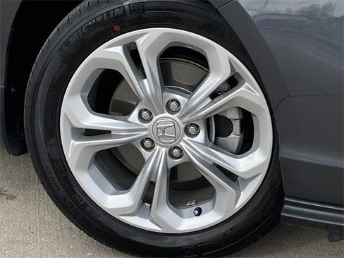 Certified 2025 Honda Accord LX image 8