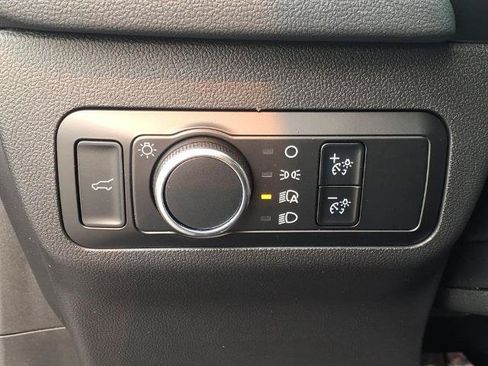 Certified 2024 Ford Escape ST-Line w/ Tech Pack #1 AWD/4WD image 19
