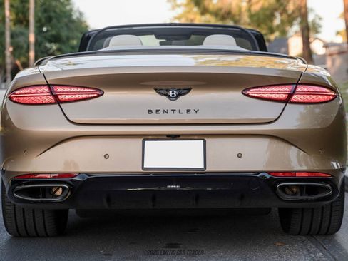 Used 2026 Bentley Continental GTC AWD/4WD image 7