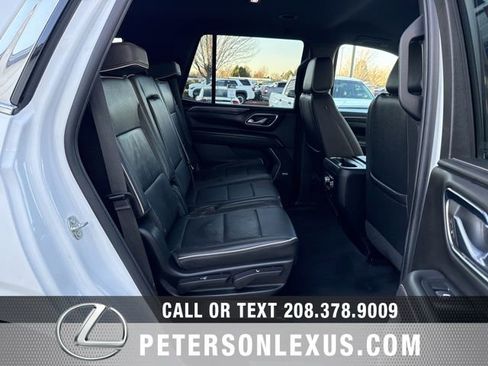 Used 2024 GMC Yukon SLT AWD/4WD image 18