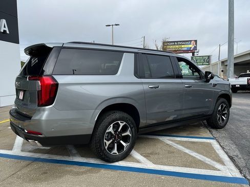 New 2026 GMC Yukon XL AT4 image 7