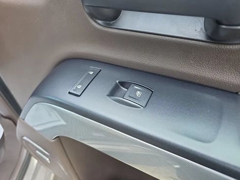 Used 2017 Chevrolet Silverado 1500 LTZ Z71 AWD/4WD image 21