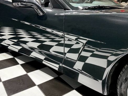 Used 2012 Chevrolet Corvette Convertible w/ 4LT Preferred Equipment Group image 31