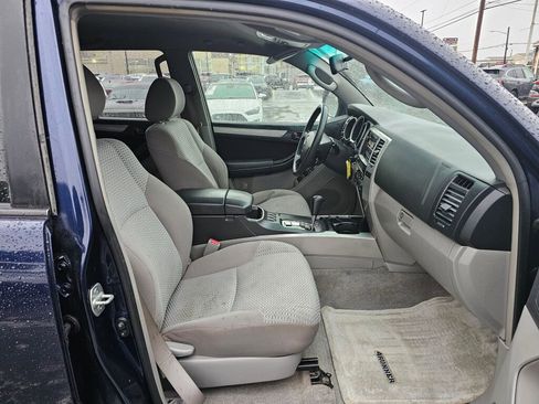 Used 2007 Toyota 4Runner SR5 image 12