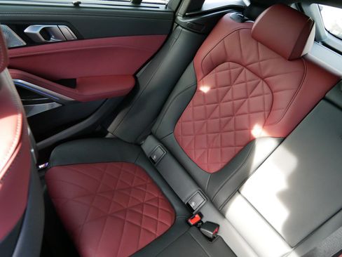 Used 2025 BMW X6 M60i w/ Dynamic Handling Package image 12