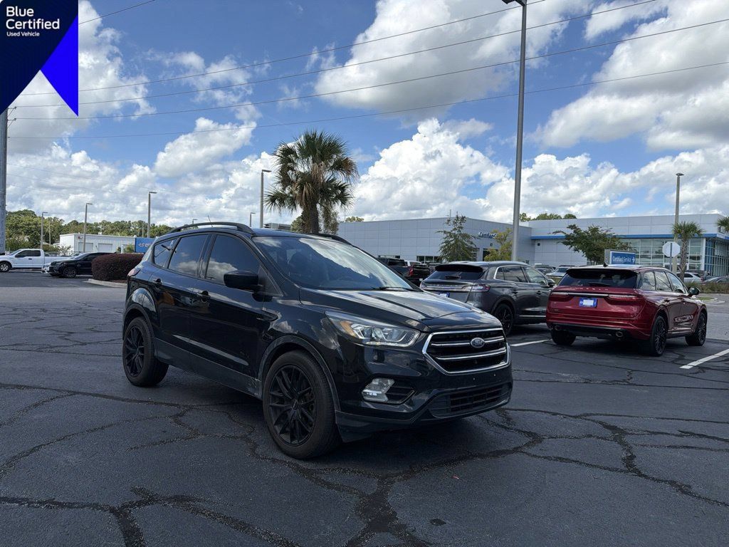 Used 2019 Ford Escape SE AWD/4WD image 1