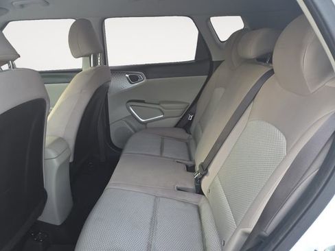 Used 2025 Kia Soul LX w/ Option Group 015 image 14