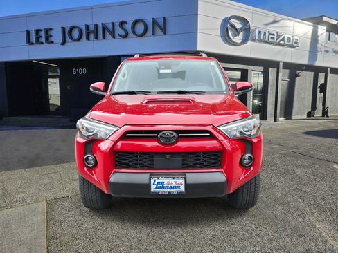 Used 2024 Toyota 4Runner TRD Off-Road Premium w/ Off Road Premium Plus Package AWD/4WD image 8