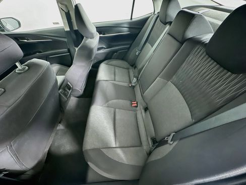 Used 2025 Toyota Camry LE FWD image 28