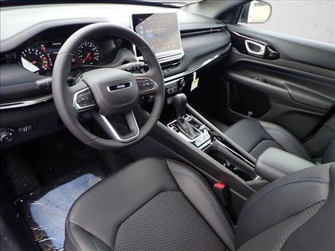 New 2026 Jeep Compass Latitude AWD/4WD image 10